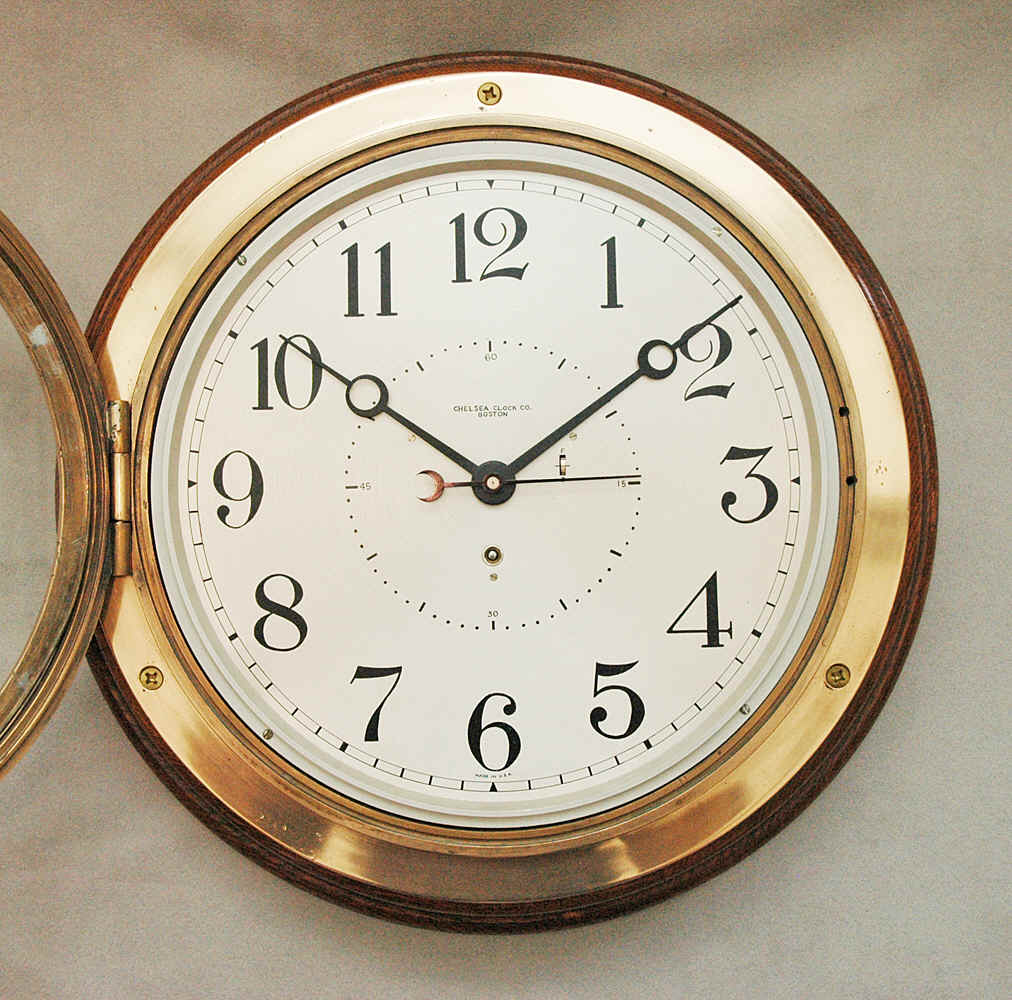 insetdial.jpg (218027 bytes)